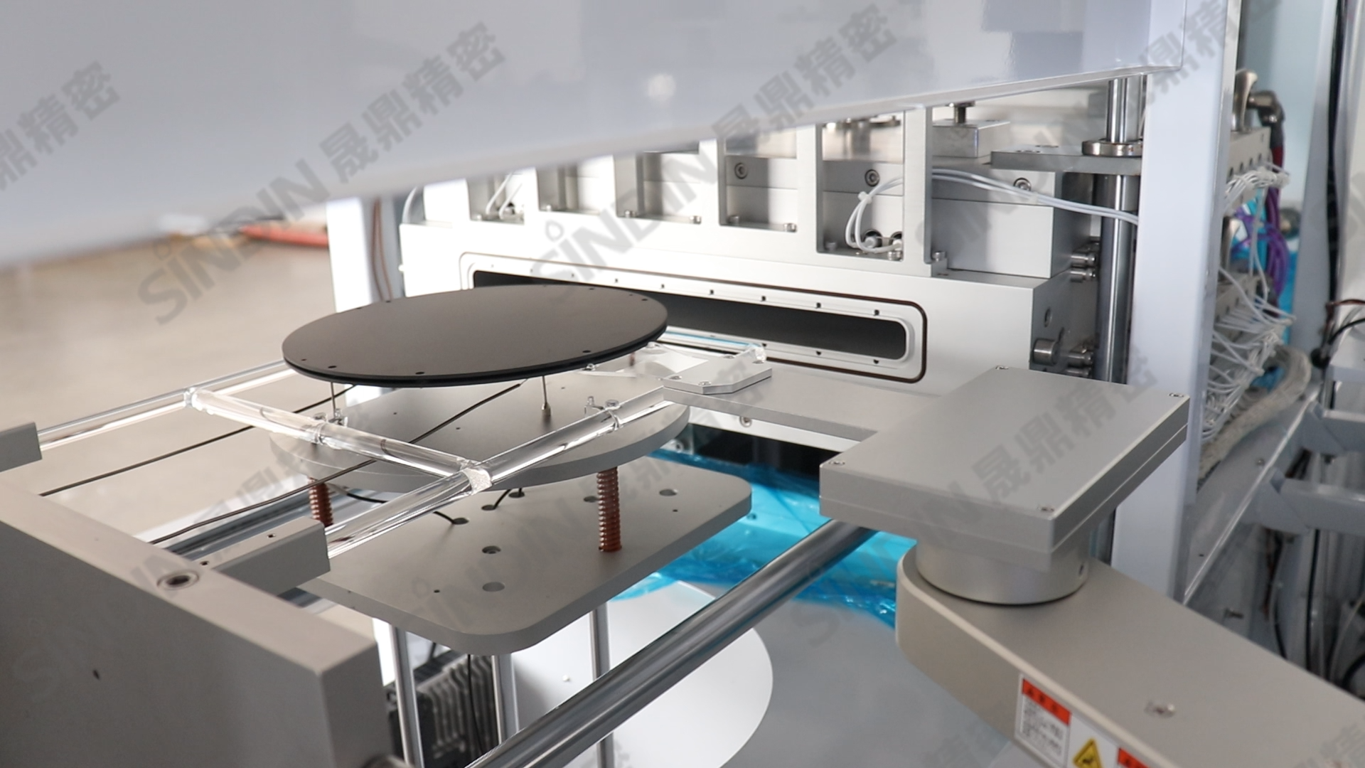 全自動雙腔RTP快速退火爐：雙腔結構設計，有效提高退火效率