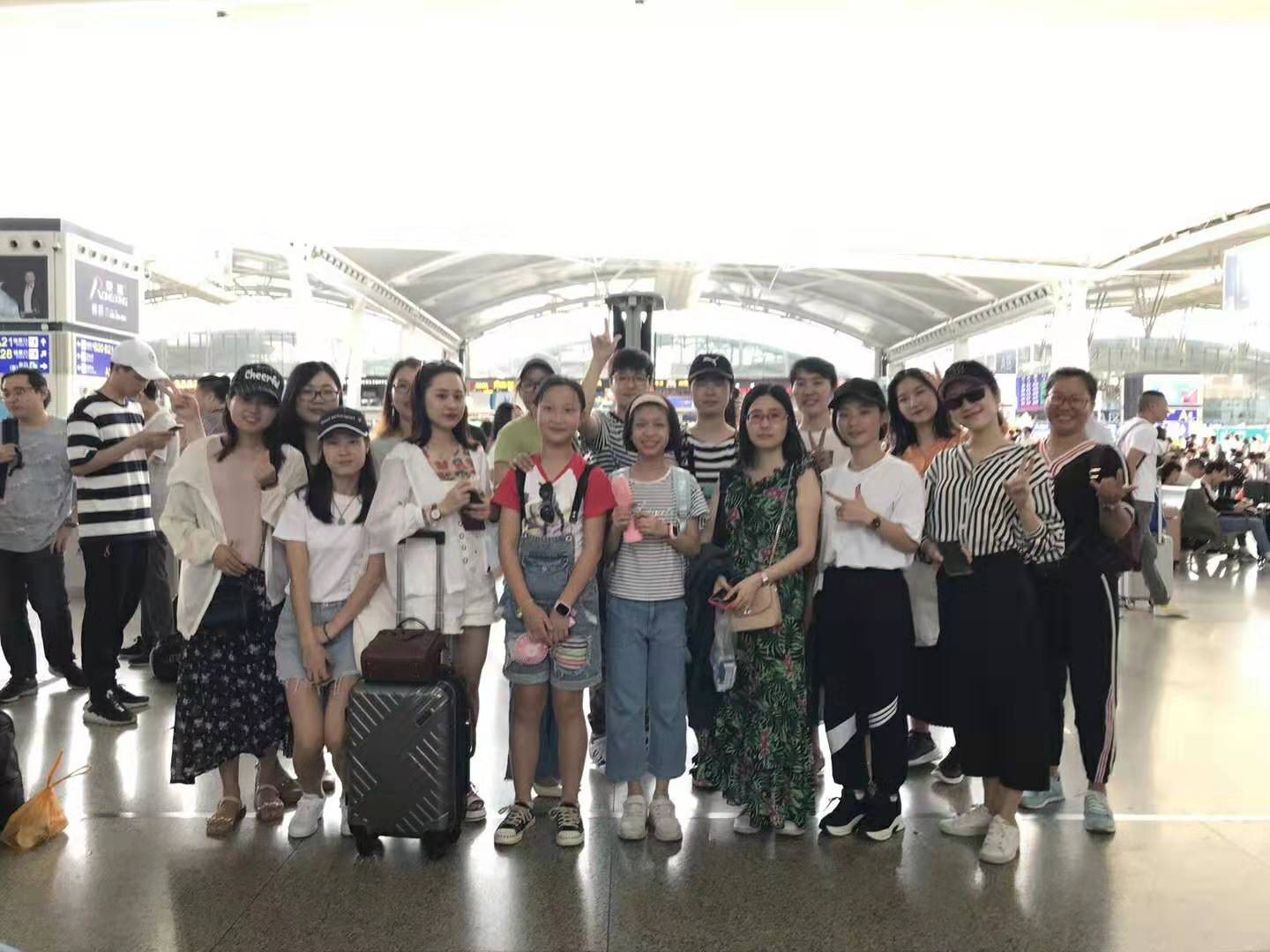 如火盛夏，風景如畫。探尋心靈綠州，大晟鼎桂林陽朔游?。。?